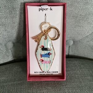 NWT Piper K Paris Daucshund dog key chain bag charm cute!